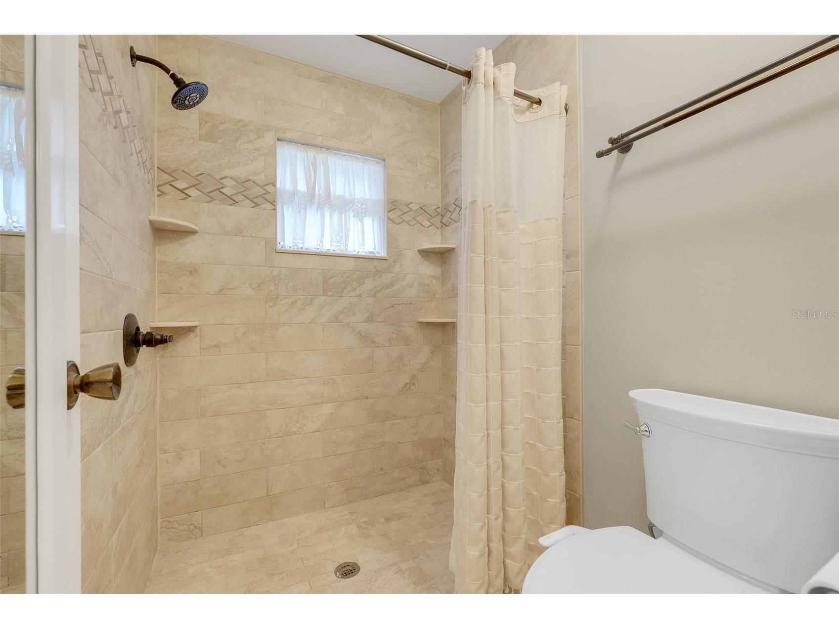 5933 Groveline Drive Orlando FL 32810 O6405618 image27