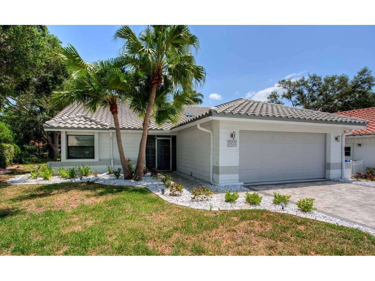 5933 San Michelle Drive Sarasota FL 34243 A4570795 image1