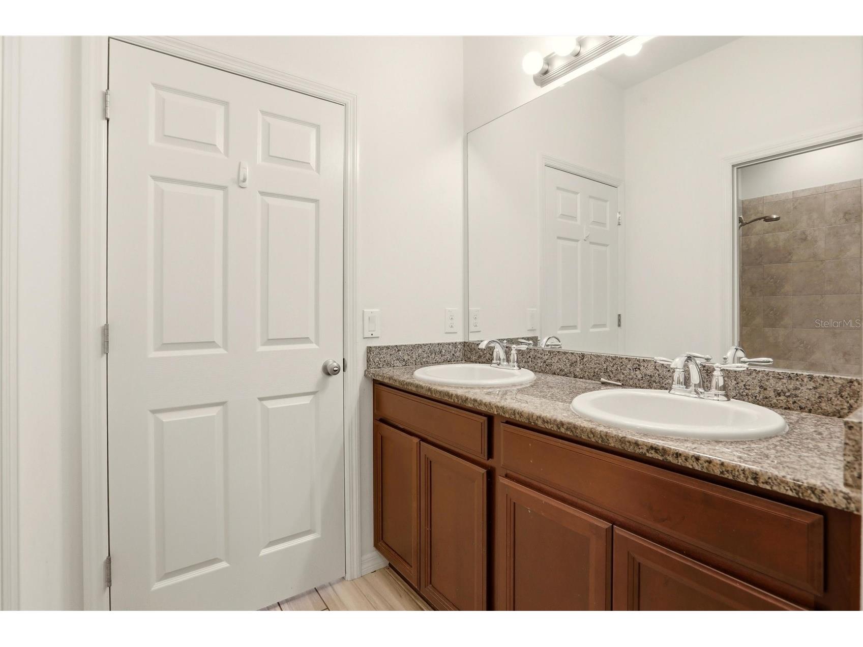 5934 Anise Drive Sarasota FL 34238 A4684771 image32