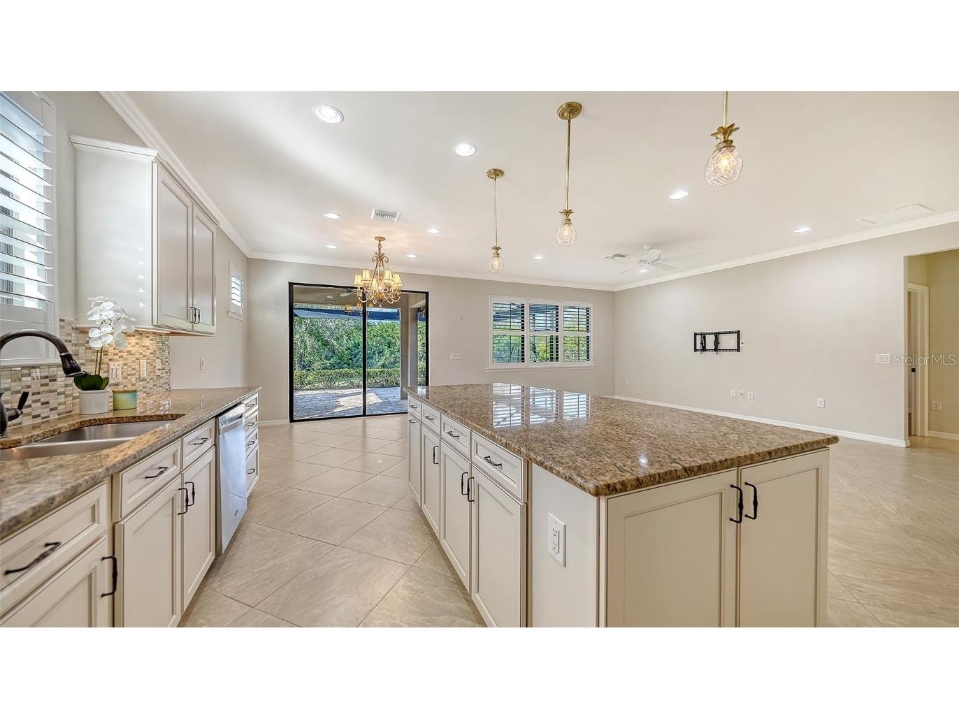 5934 Caspian Tern Drive Sarasota FL 34238 A4673212 image12