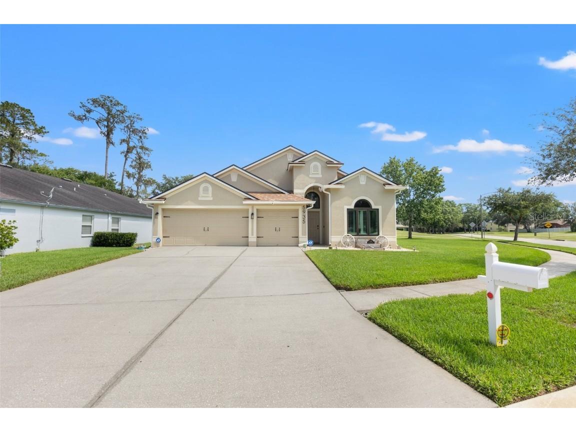 5935 Montford Drive Zephyrhills FL 33541 T3453604 image1