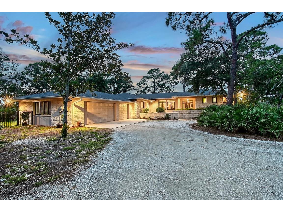 5935 River Forest Circle Bradenton FL 34203 - BRADEN RIVER/WILLIAMS CREEK A4655452 image1