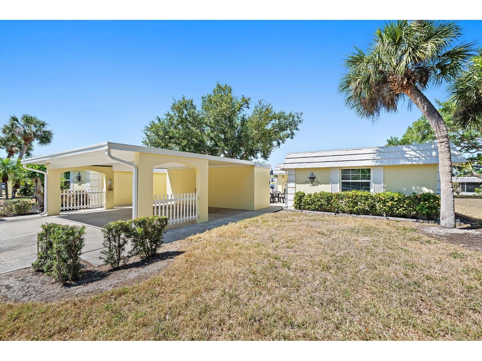 5936 Driftwood Avenue #16 Sarasota FL 34231 A4692206 image1