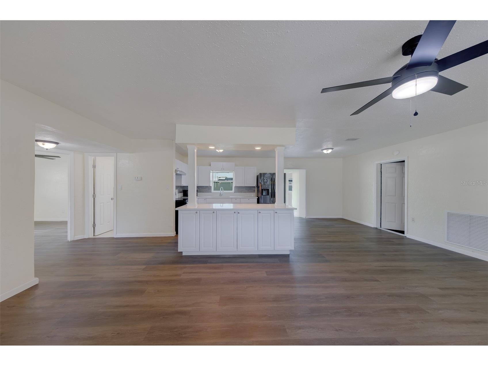 5937 38th Avenue N Saint Petersburg FL 33710 TB8532440 image10