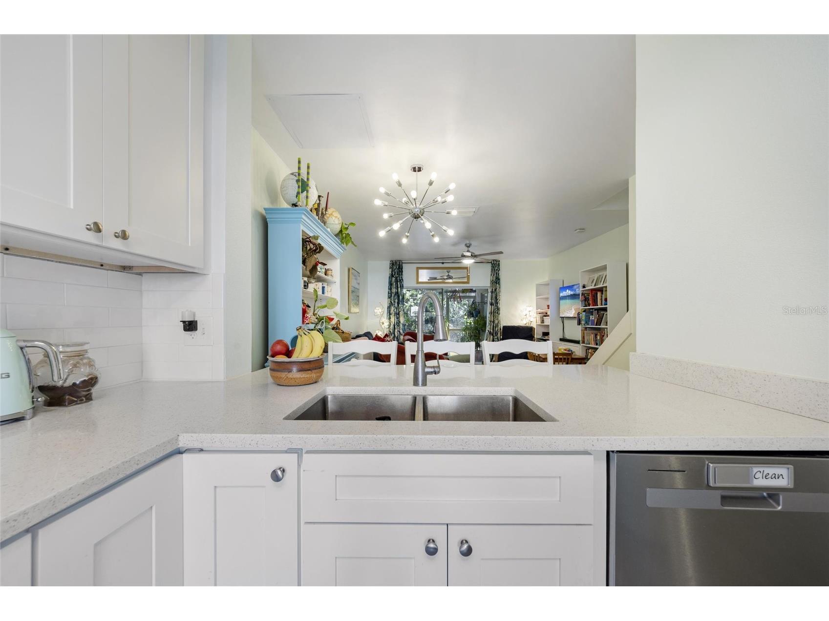 5937 Bayside Key Drive Tampa FL 33615 TB8472553 image3