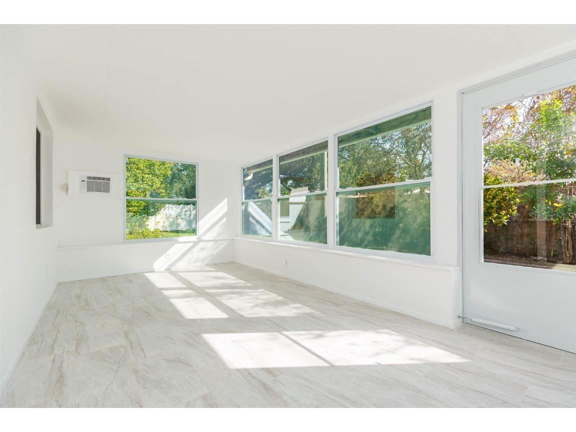 5938 4th Avenue S Saint Petersburg FL 33707 TB8449454 image27