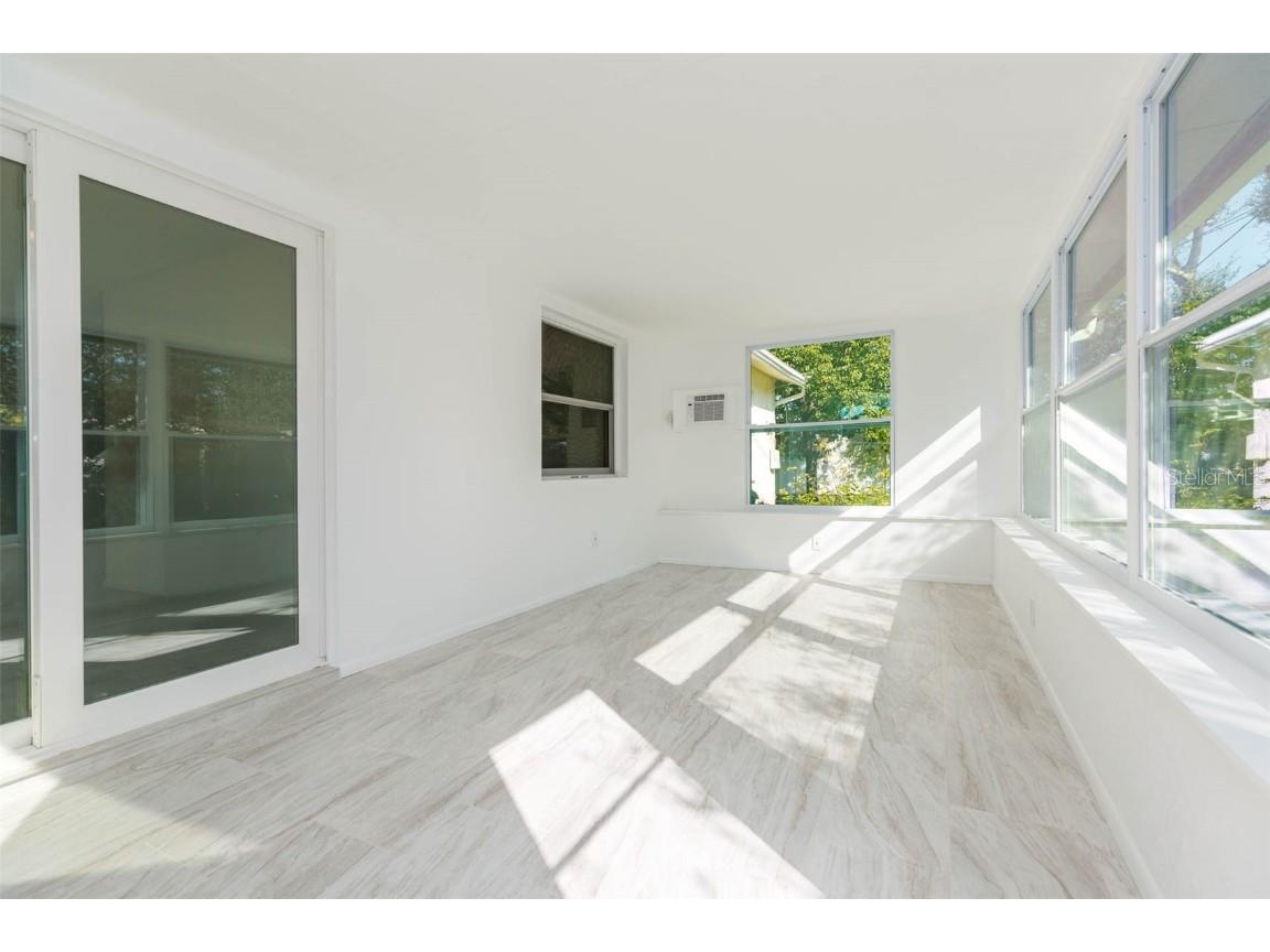 5938 4th Avenue S Saint Petersburg FL 33707 TB8449454 image28