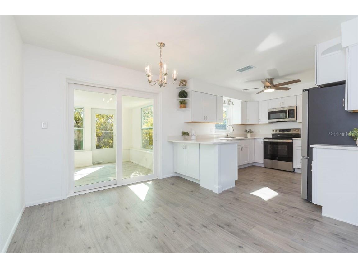 5938 4th Avenue S Saint Petersburg FL 33707 TB8449454 image9