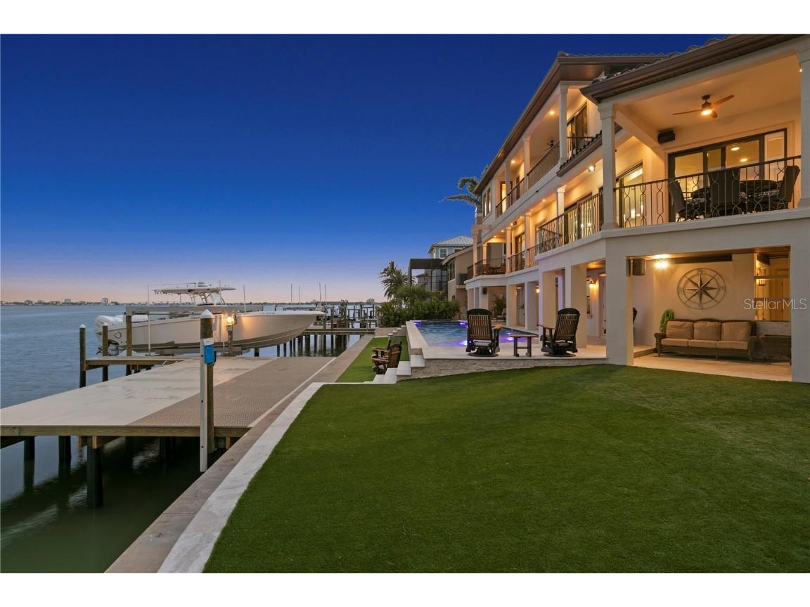 5939 Bayview Circle S Gulfport FL 33707 TB8379924 image1