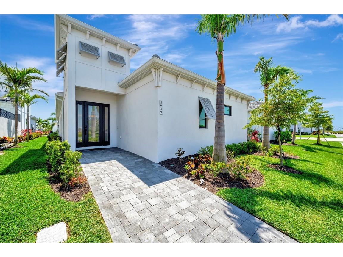 5939 Redbay Boulevard Bradenton FL 34210 A4664604 image1
