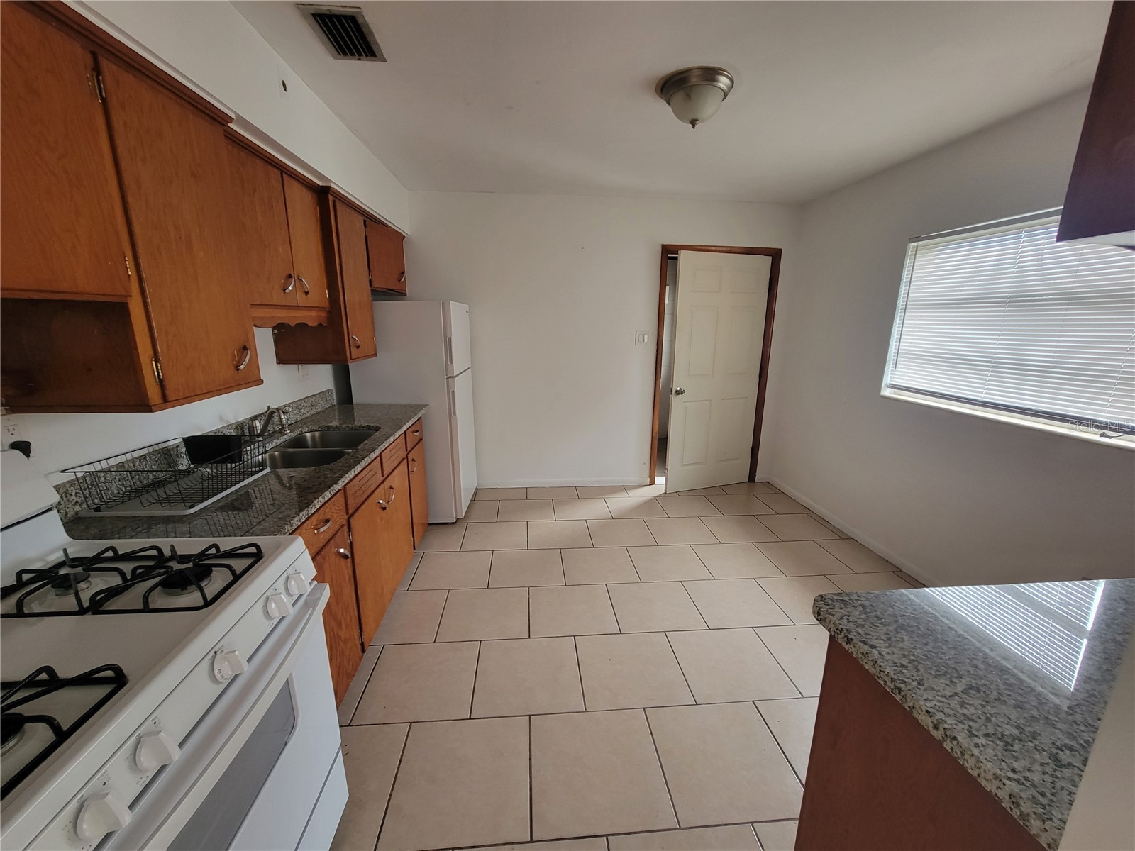 5939 SE Holly Road Belleview FL 34420 OM727982 image3
