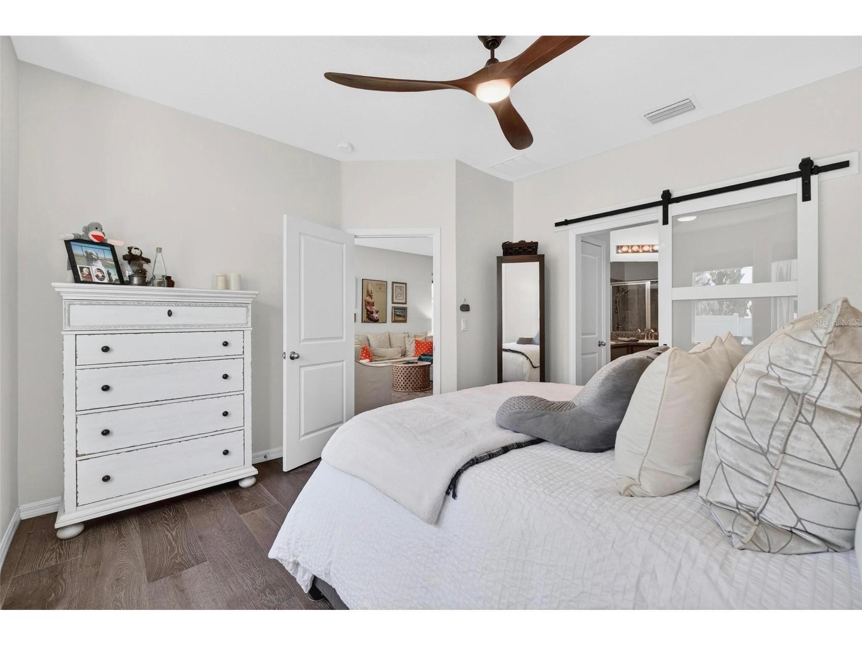 594 52nd Terrace N Saint Petersburg FL 33703 TB8490279 image19