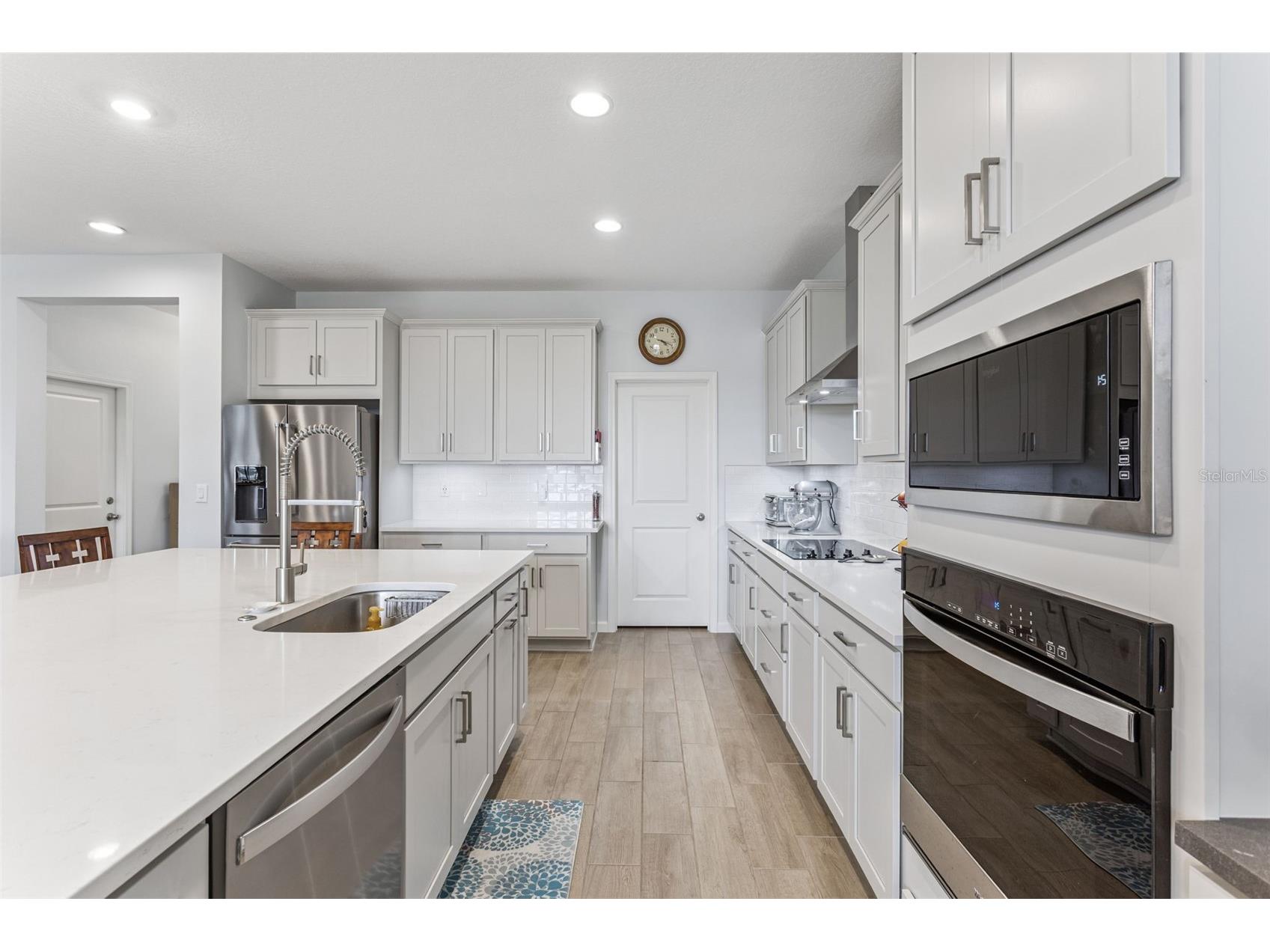 594 Via Bella Court Howey In The Hills FL 34737 O6366238 image10