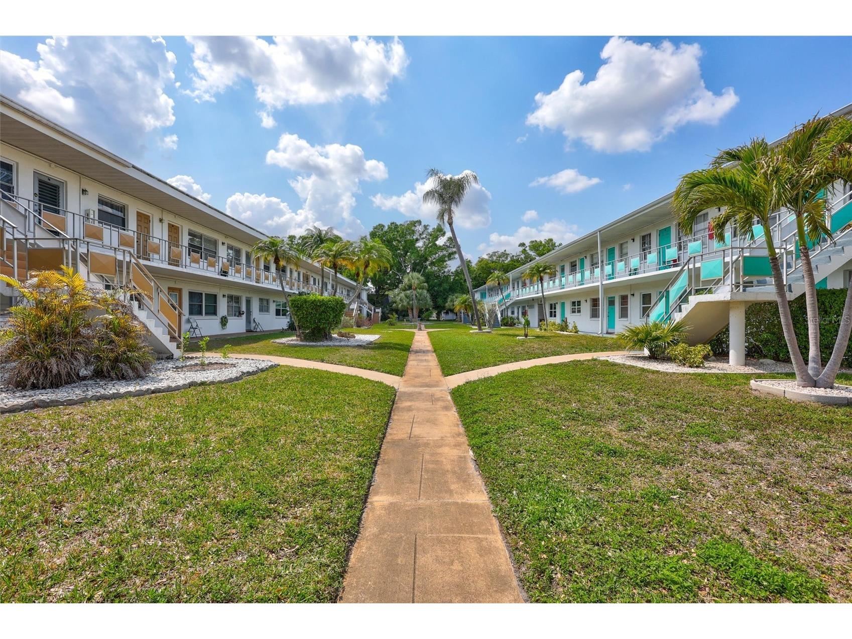 5940 21st Street N #11 Saint Petersburg FL 33714 TB8490924 image2