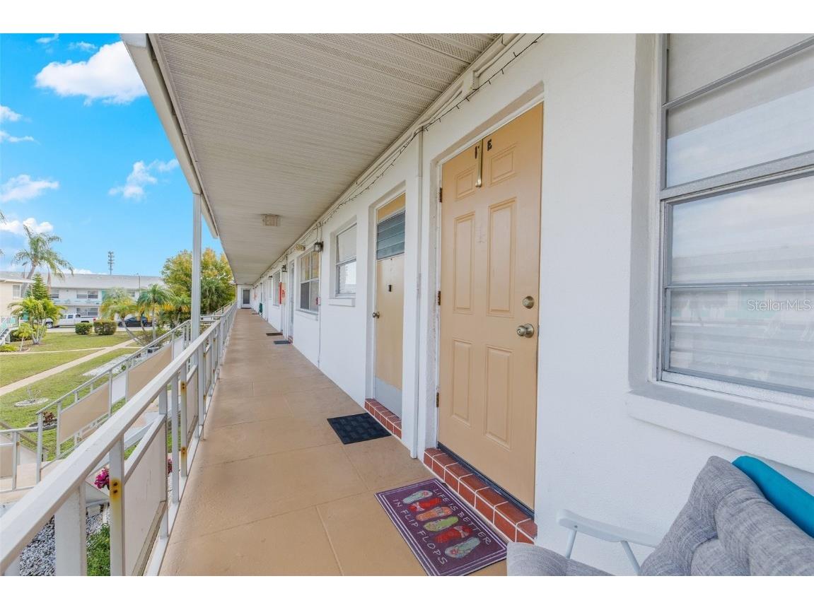 5940 21st Street N #17 Saint Petersburg FL 33714 U8226597 image1