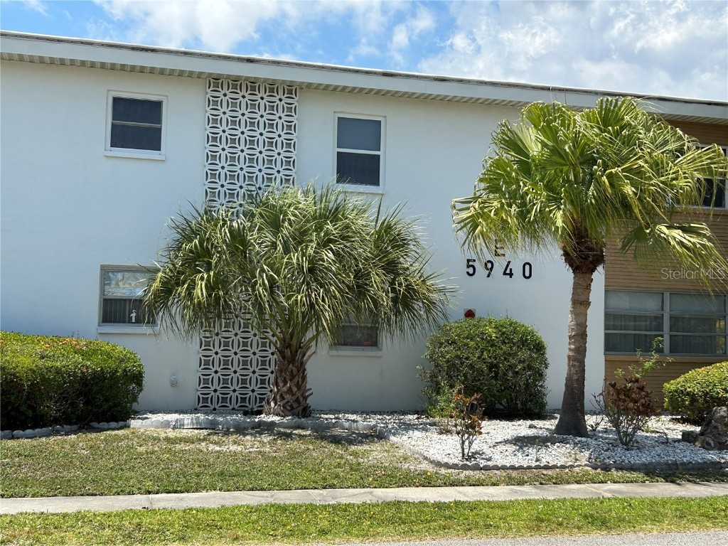5940 21st Street N #3 Saint Petersburg FL 33714 U8199896 image1