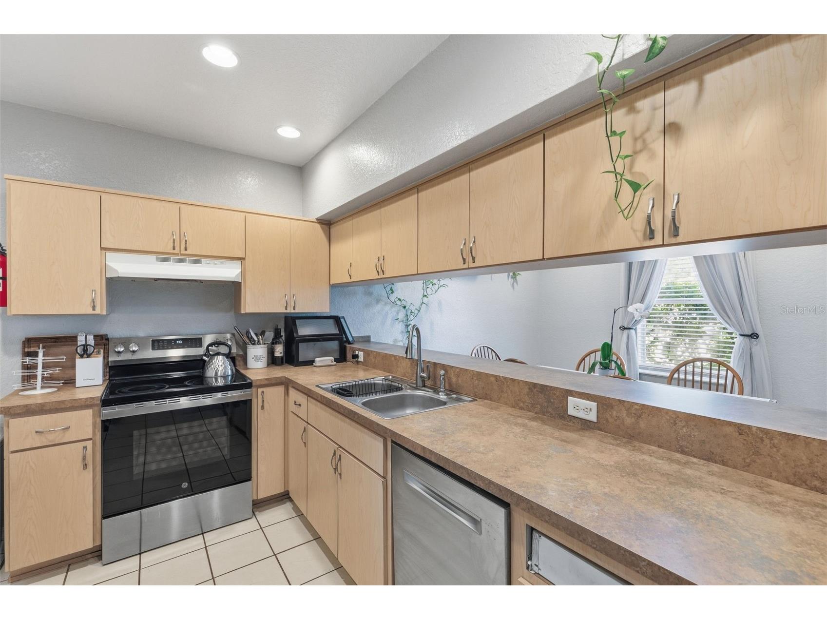 5940 & 5934 Meadowlane Street New Port Richey FL 34652 TB8484287 image15