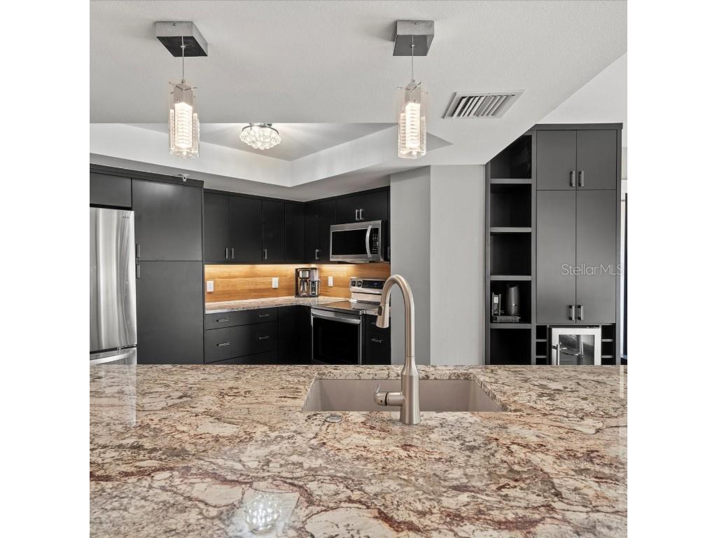 5940 Pelican Bay Plaza S #204 Gulfport FL 33707 U8233692 image12