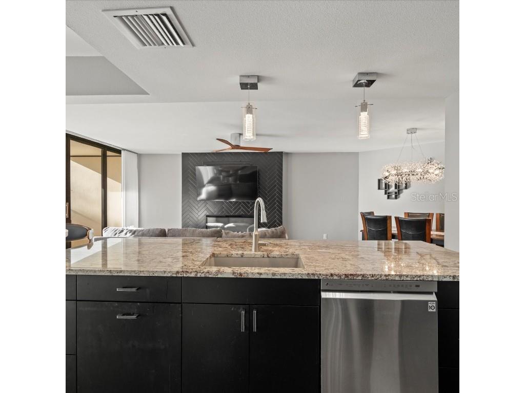 5940 Pelican Bay Plaza S #204 Gulfport FL 33707 U8233692 image13