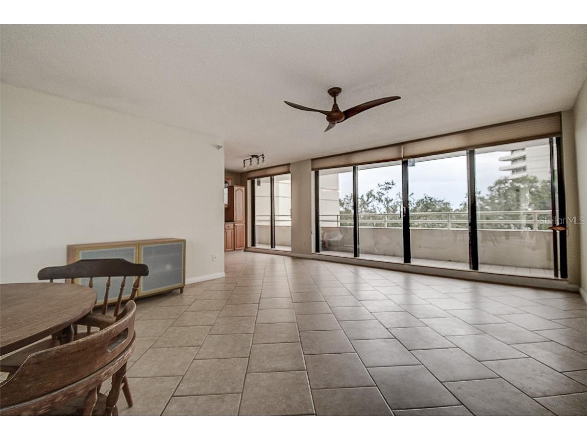 5940 Pelican Bay Plaza S #406 Gulfport FL 33707 TB8402992 image2