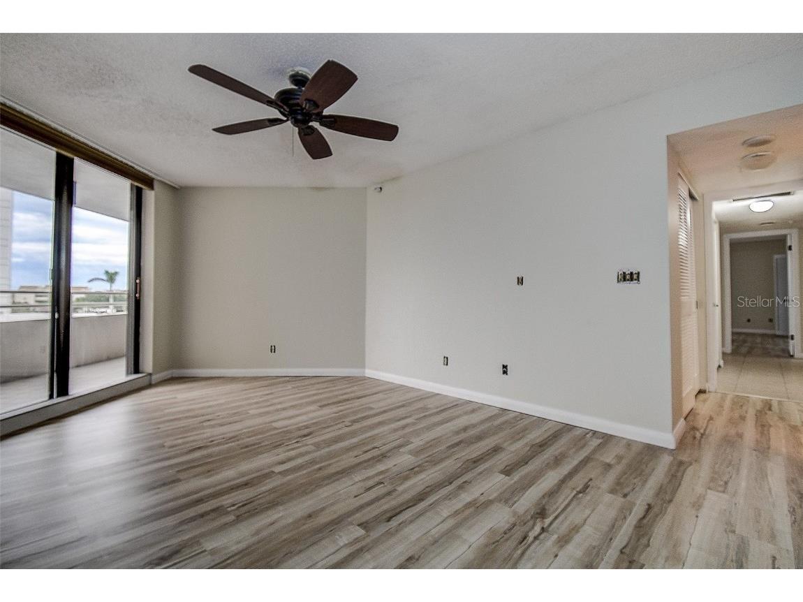 5940 Pelican Bay Plaza S #406 Gulfport FL 33707 TB8402992 image24