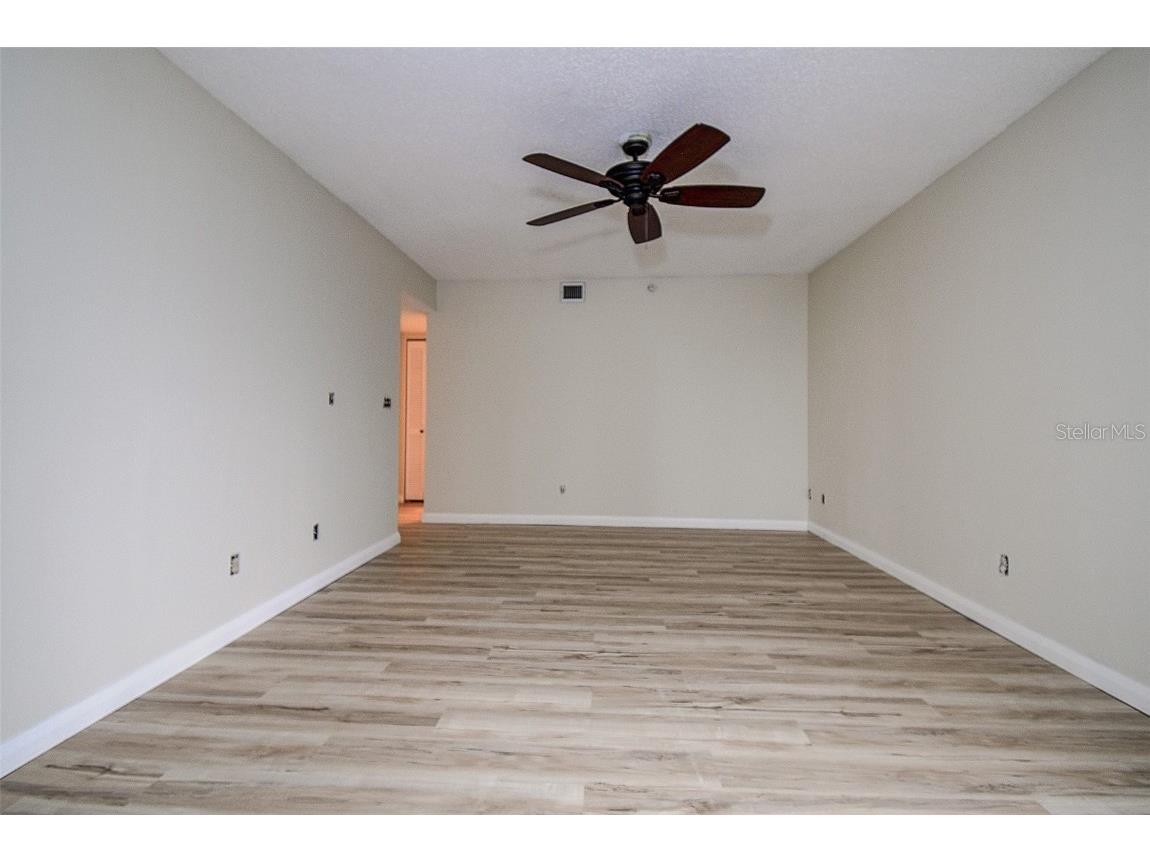 5940 Pelican Bay Plaza S #406 Gulfport FL 33707 TB8402992 image25