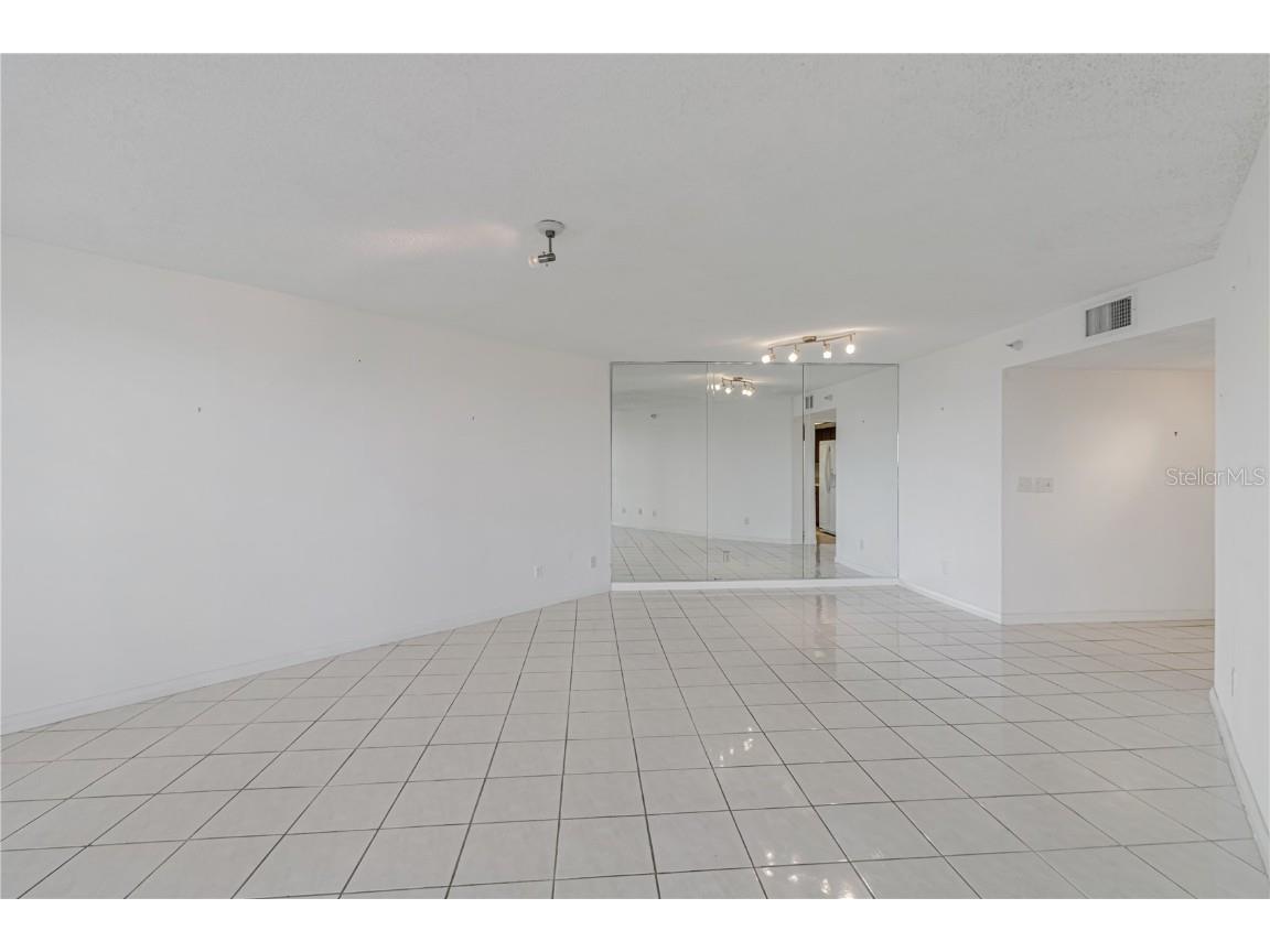 5940 Pelican Bay Plaza S #504 Gulfport FL 33707 TB8444878 image10