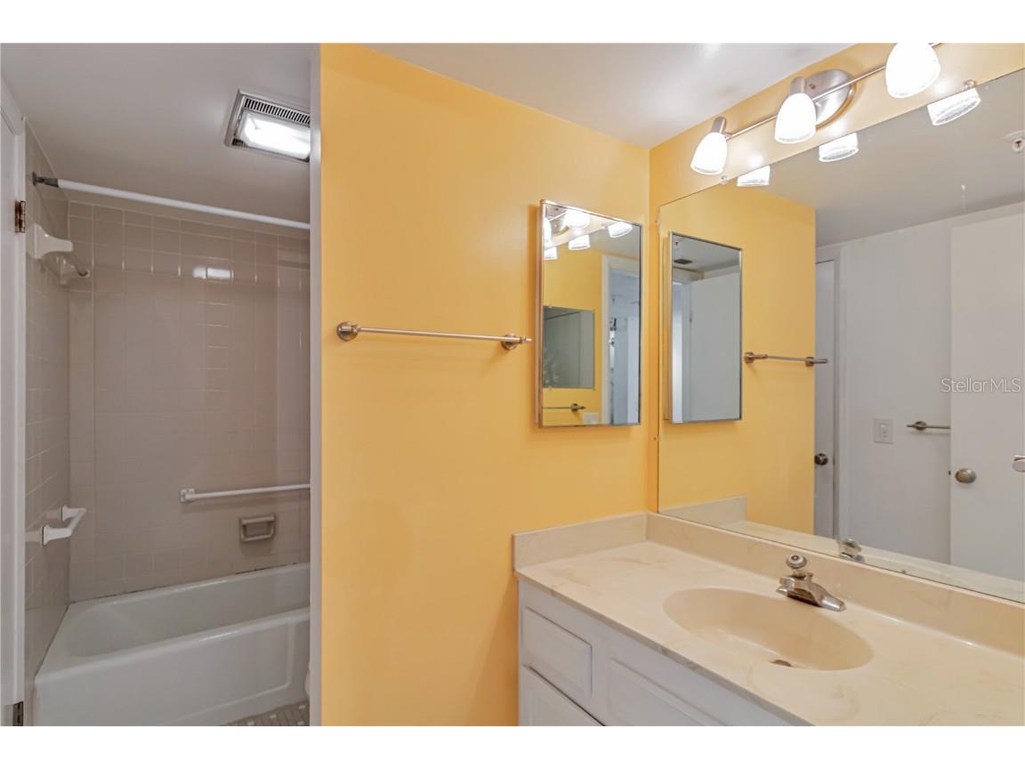 5940 Pelican Bay Plaza S #504 Gulfport FL 33707 TB8444878 image32