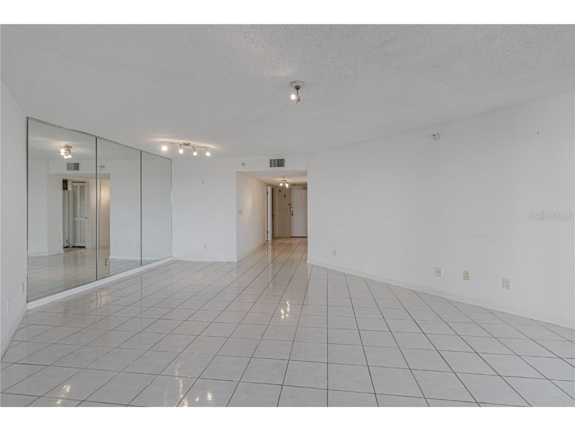 5940 Pelican Bay Plaza S #504 Gulfport FL 33707 TB8444878 image8