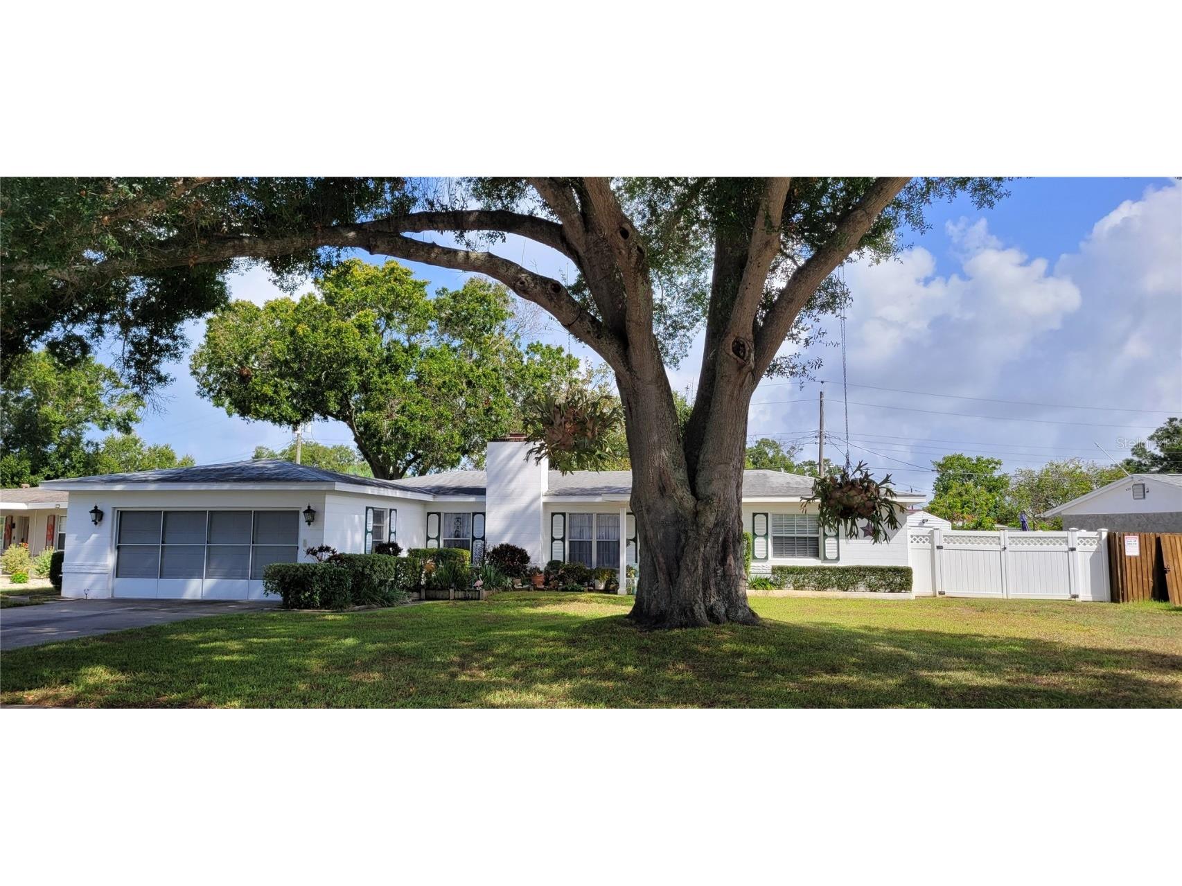 5941 49th Avenue N Kenneth City FL 33709 W7856668 image1