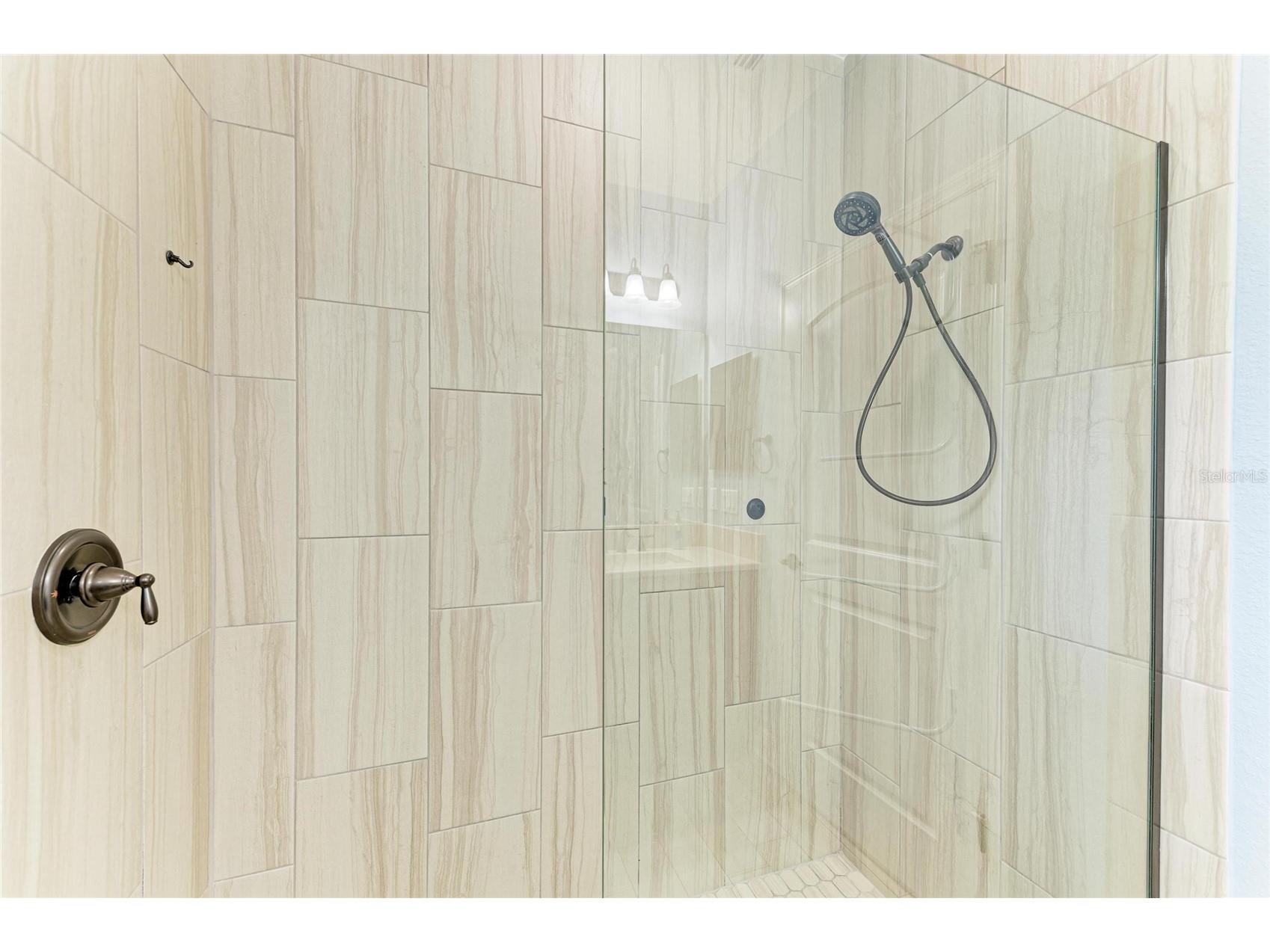 5941 Amberly Drive Bradenton FL 34208 A4676141 image27