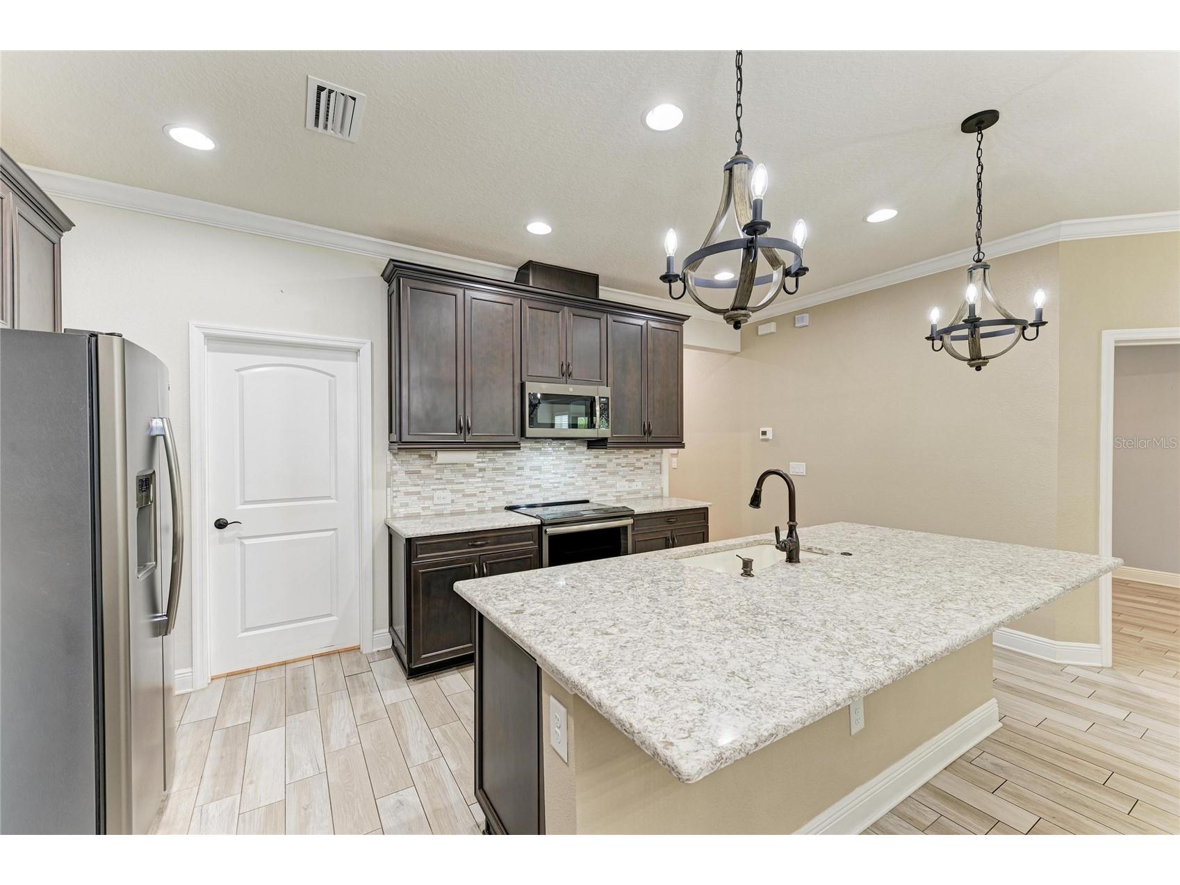 5941 Amberly Drive Bradenton FL 34208 A4676141 image5