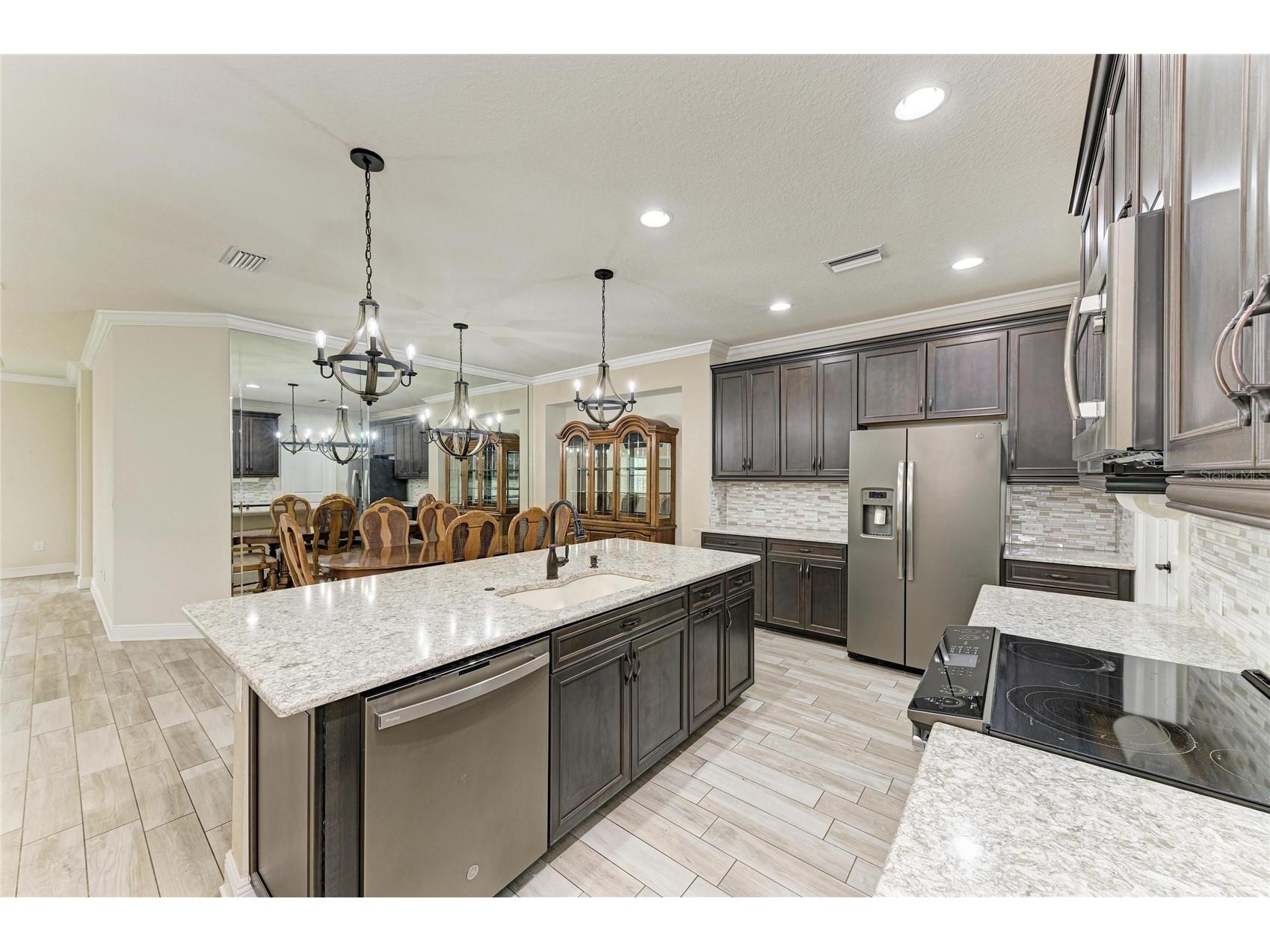 5941 Amberly Drive Bradenton FL 34208 A4676141 image9