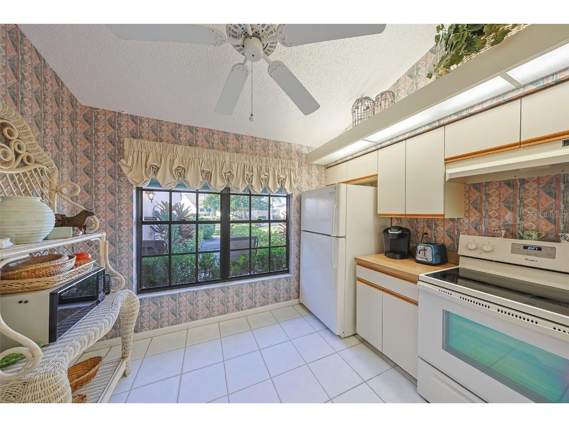 5941 Clubside Drive #5941 Sarasota FL 34243 A4668381 image4