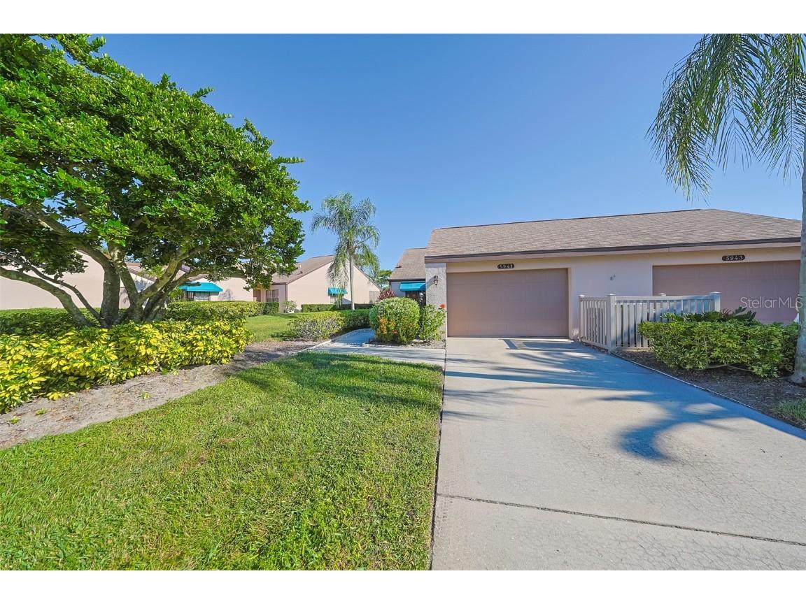 5941 Clubside Drive #5941 Sarasota FL 34243 A4668381 image46