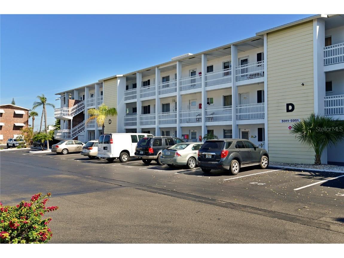 5943 Todd Street #D33 Bradenton FL 34207 A4524567 image1