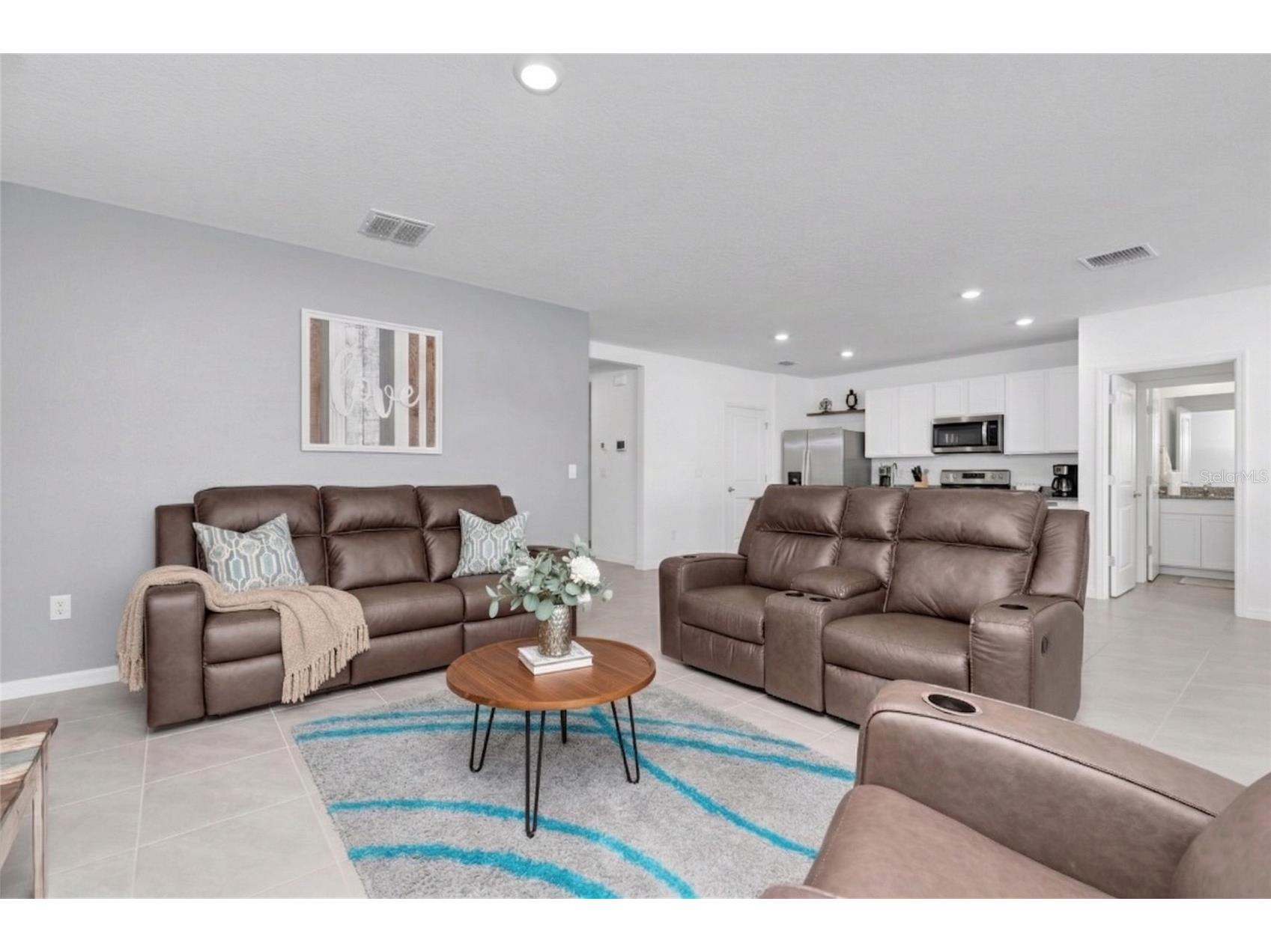 5943 Wandering Willow Drive Wesley Chapel FL 33545 TB8480627 image2