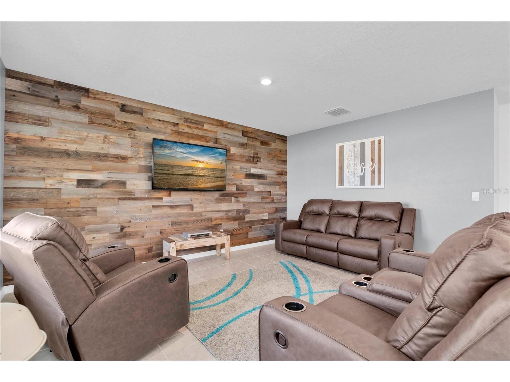 5943 Wandering Willow Drive Wesley Chapel FL 33545 TB8480627 image3