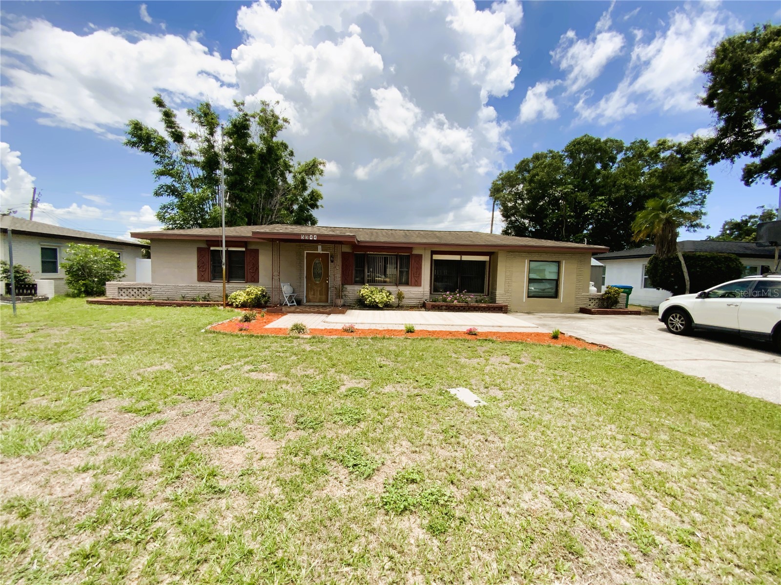 5944 51st Avenue N Kenneth City FL 33709 TB8518576 image1