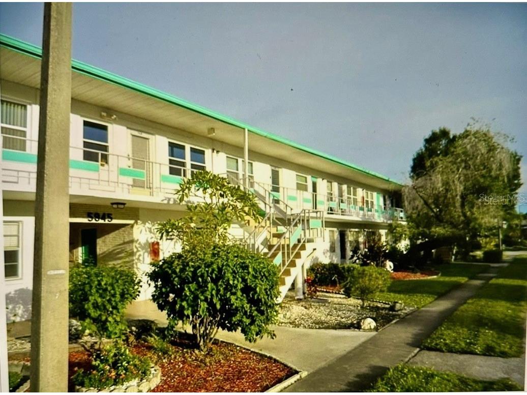 5945 21st Street N #5 Saint Petersburg FL 33714 N6140561 image1