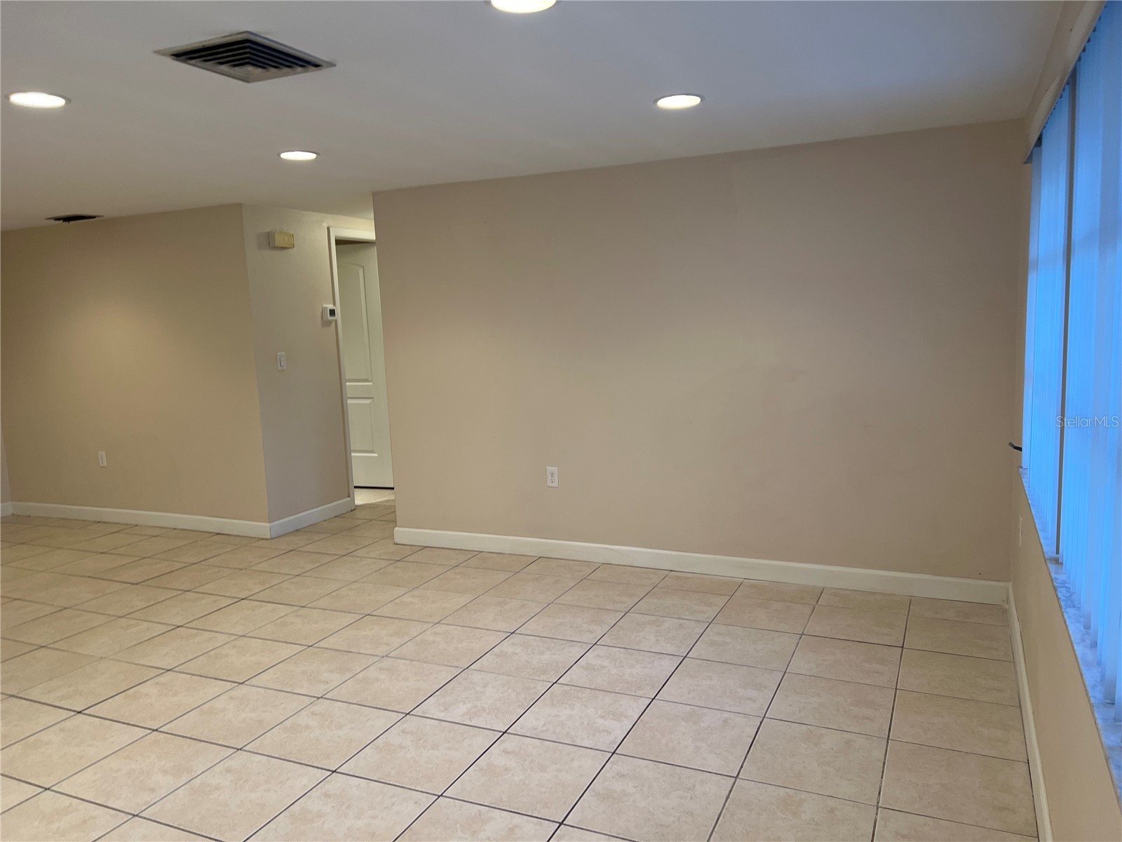 5945 Mockingbird Drive New Port Richey FL 34652 W7886275 image7