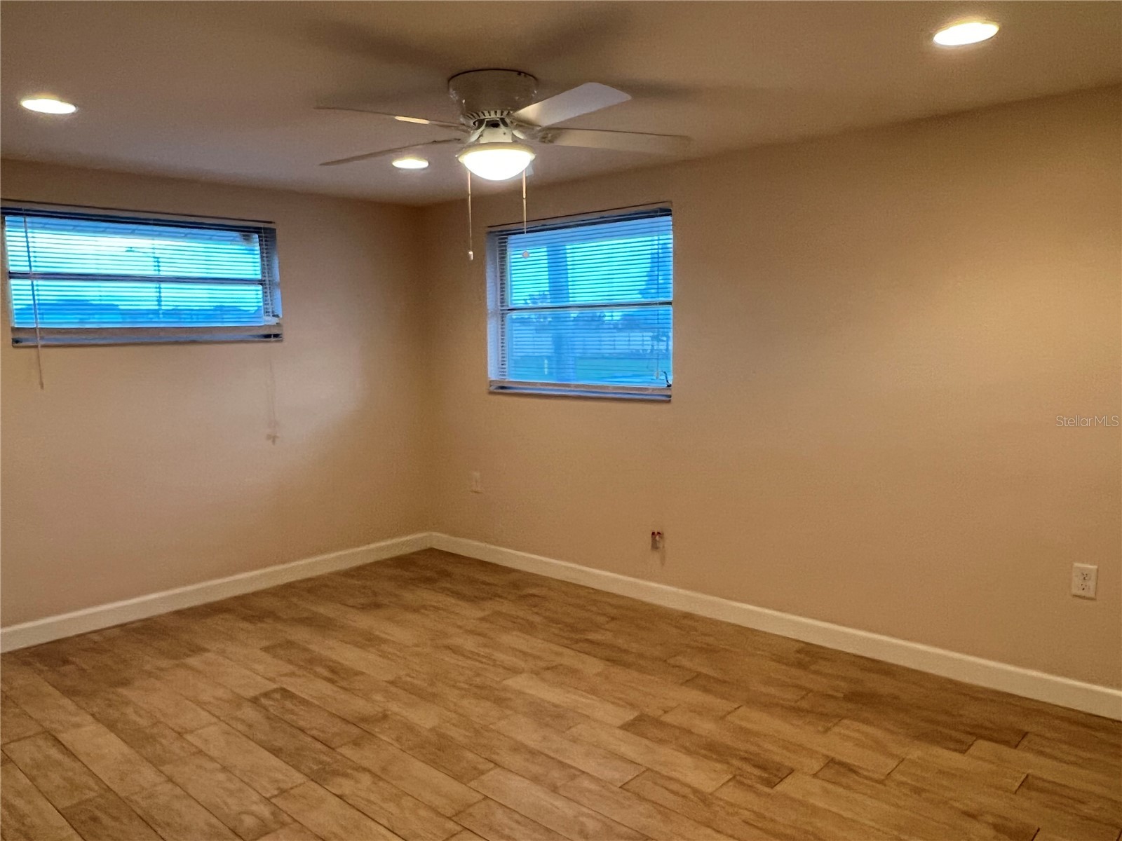 5945 Mockingbird Drive New Port Richey FL 34652 W7886275 image9