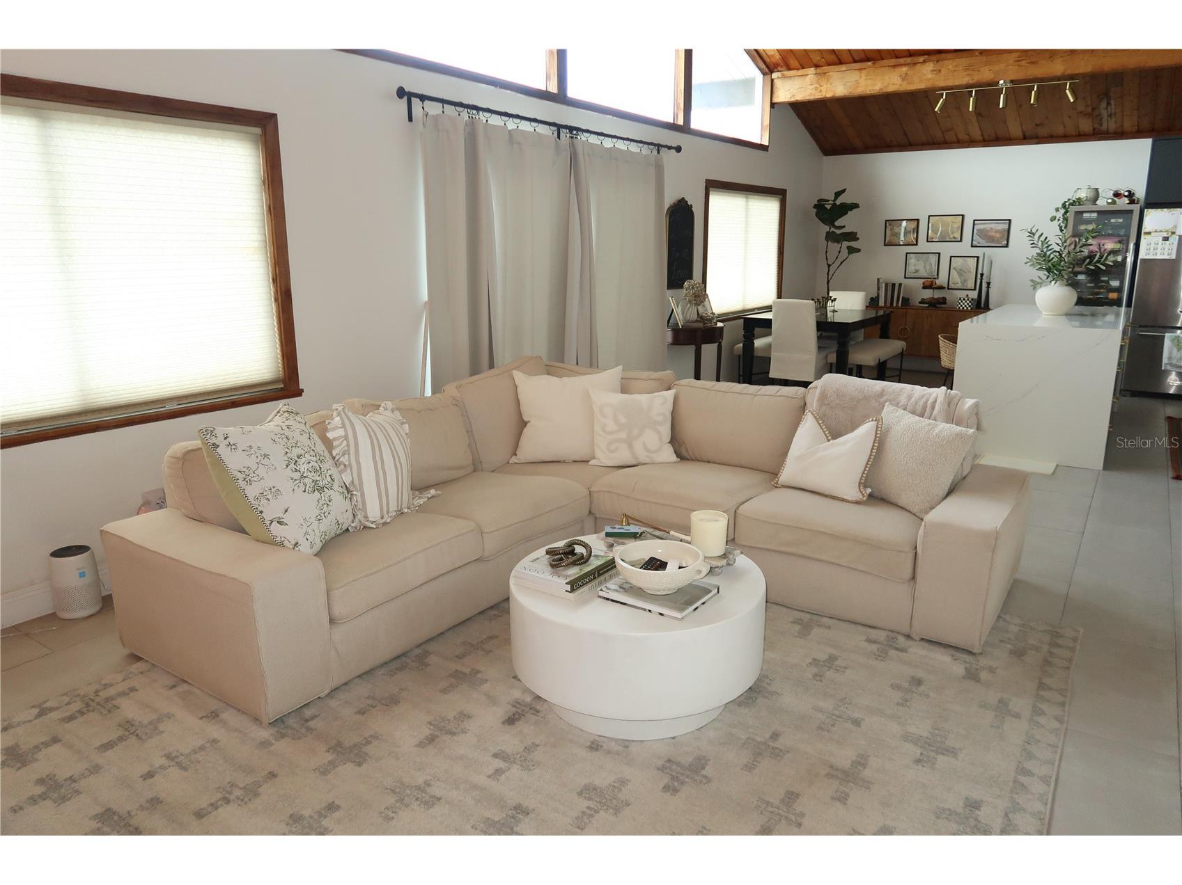 5945 Venetian Boulevard NE Saint Petersburg FL 33703 TB8508994 image11