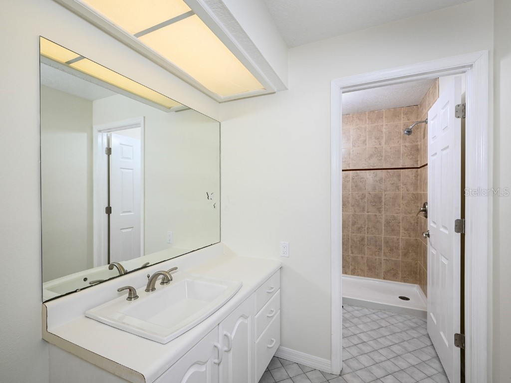 5947 Bayview Circle S Gulfport FL 33707 - BOCA CIEGA BAY A4672514 image19