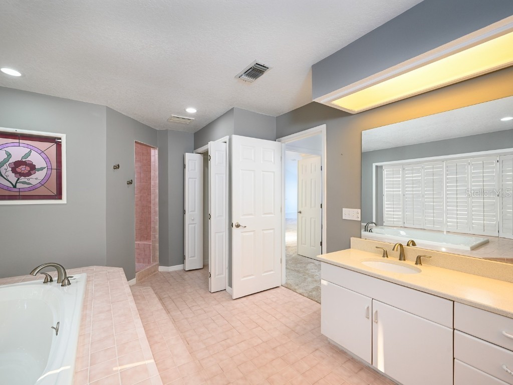 5947 Bayview Circle S Gulfport FL 33707 - BOCA CIEGA BAY A4672514 image32