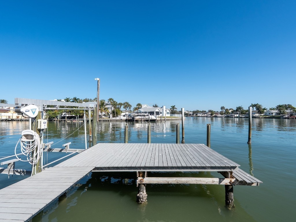 5947 Bayview Circle S Gulfport FL 33707 - BOCA CIEGA BAY A4672514 image46