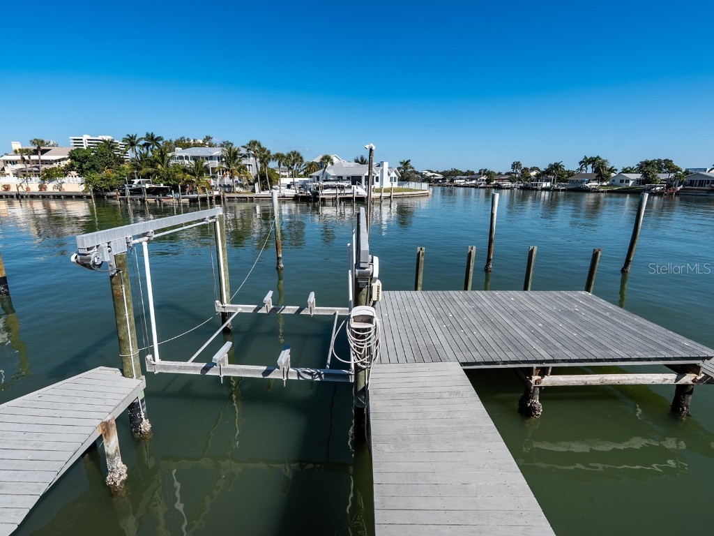 5947 Bayview Circle S Gulfport FL 33707 - BOCA CIEGA BAY A4672514 image47