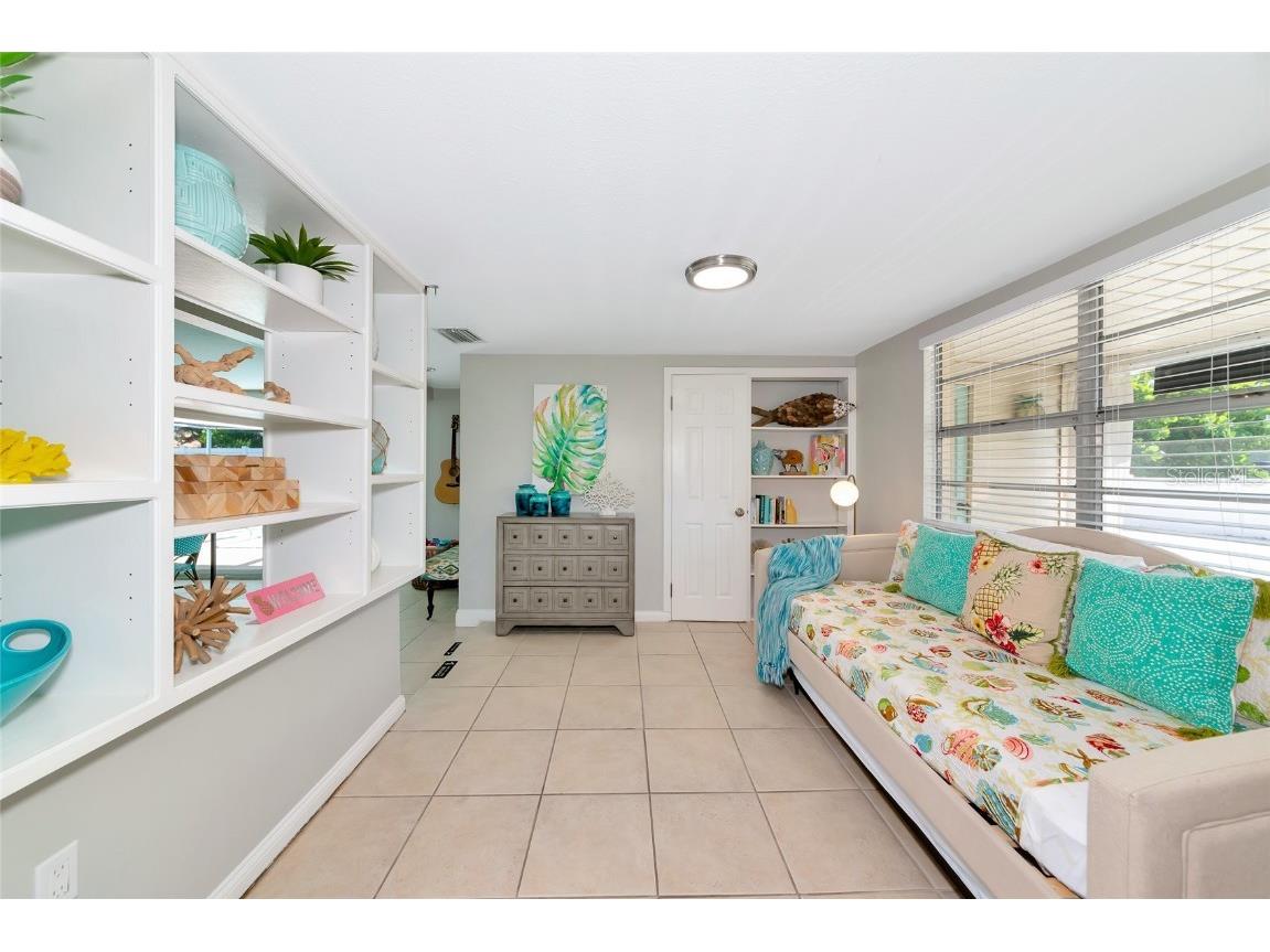 5948 Mirror Lake Road Sarasota FL 34238 A4655443 image17