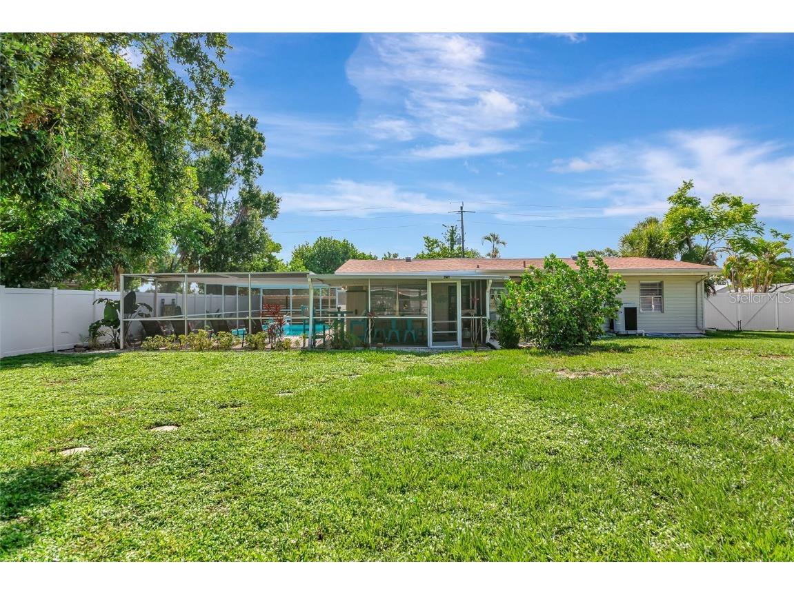 5948 Mirror Lake Road Sarasota FL 34238 A4655443 image38