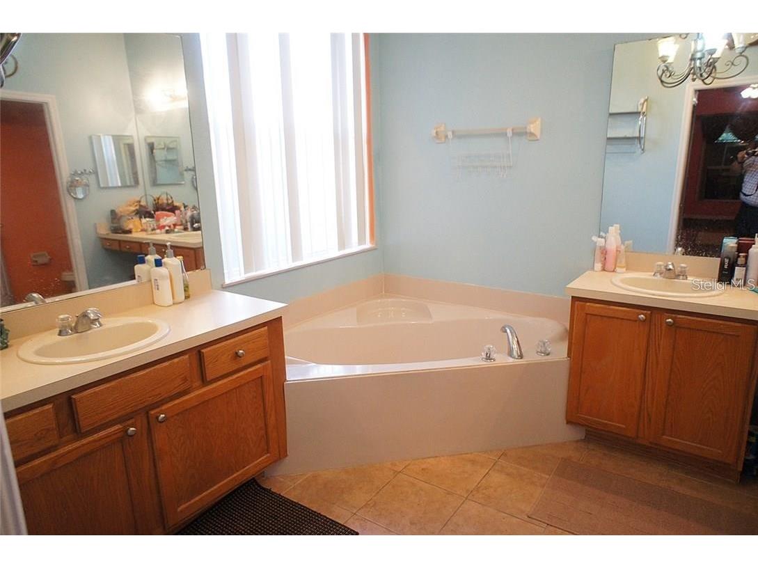 5948 Winchester Isle Road Orlando FL 32829 O6407079 image14